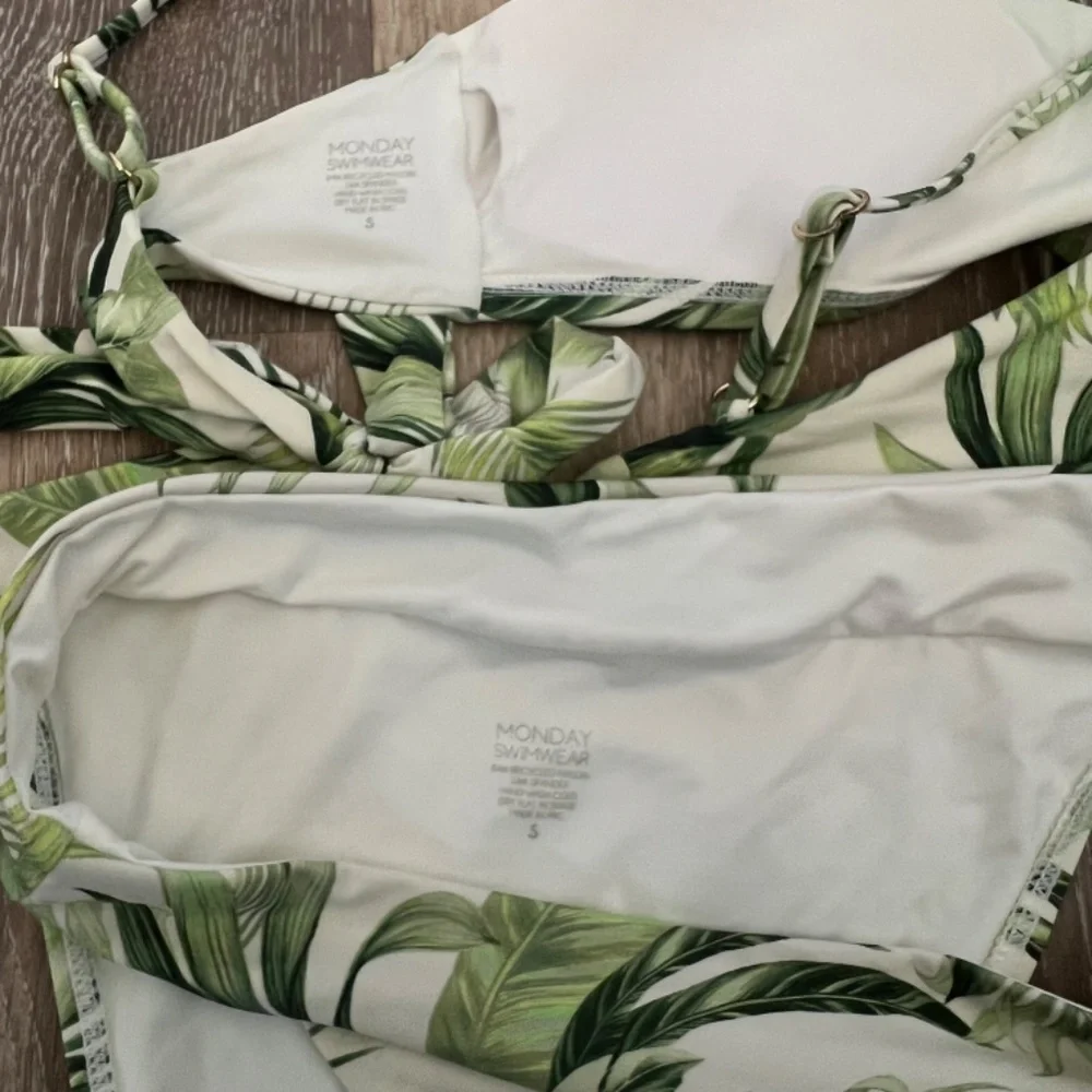 Monday Swimwear Palm Print Bikini SET Size S